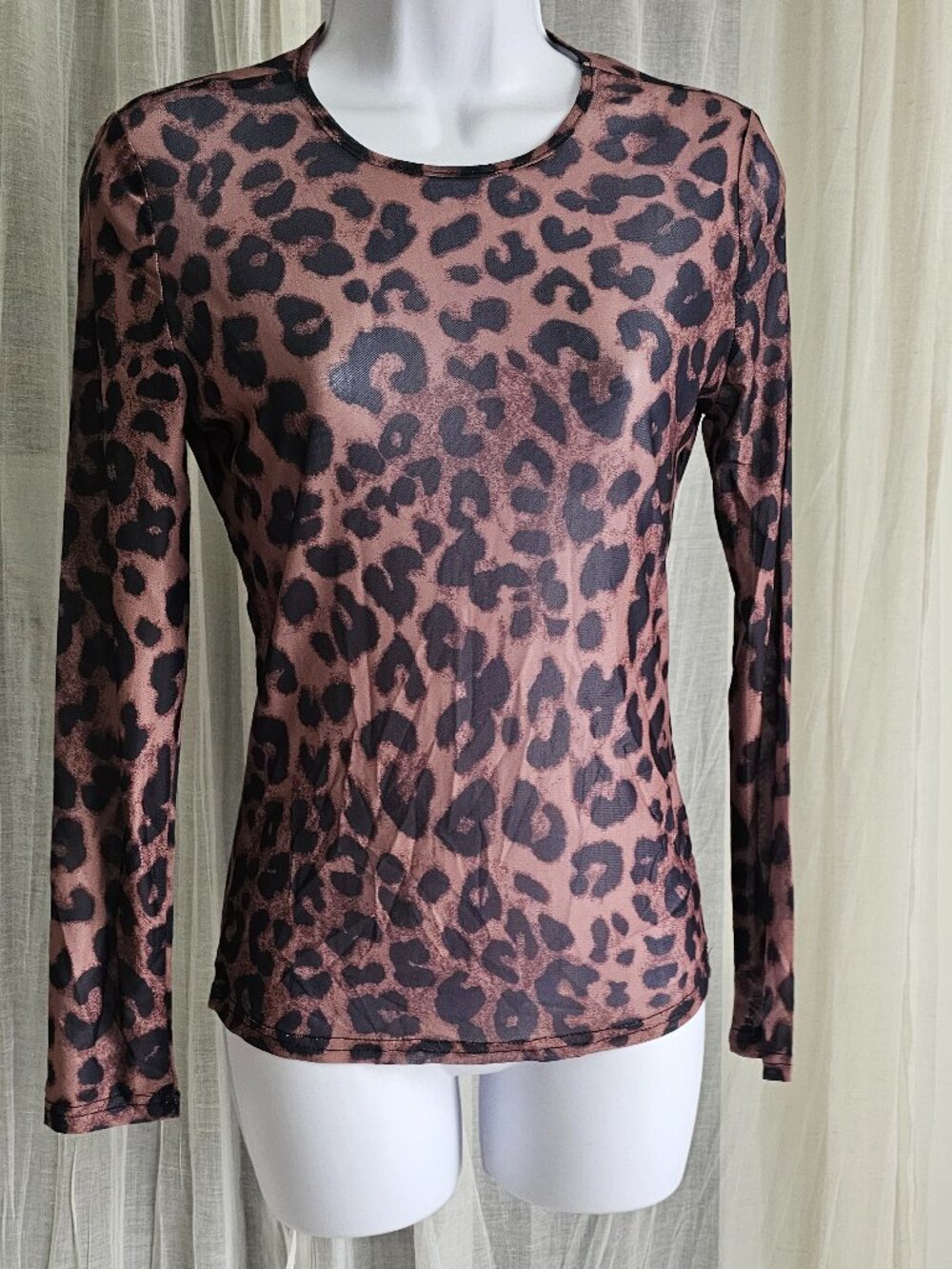 Women's Long Sleeve Animal Print Sheer Top Size US M NEW